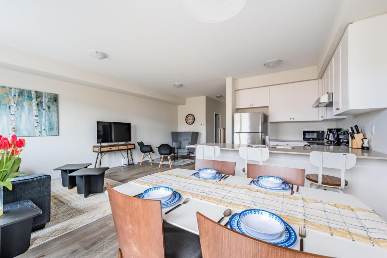 Luxury Townhouse Close To Fairview Casino In Niagara Fallsヴィラ エクステリア 写真