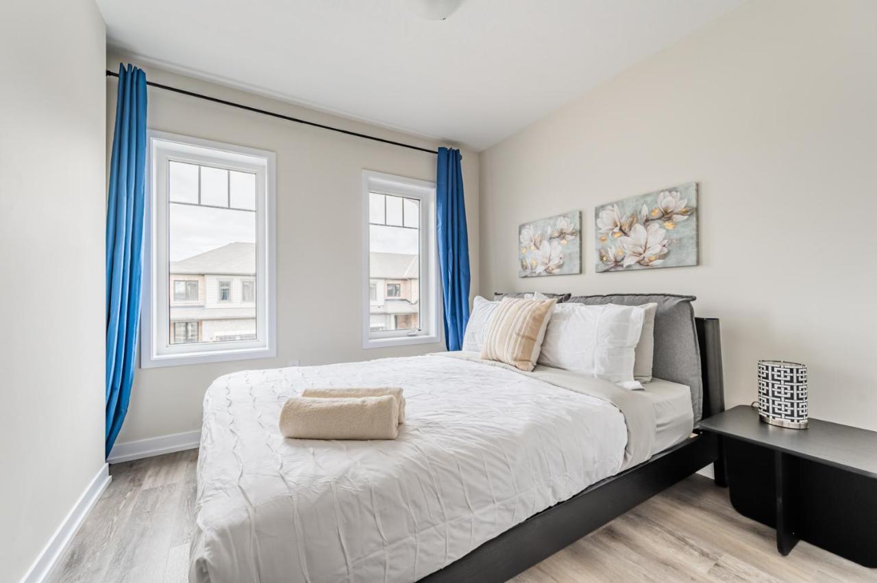 Luxury Townhouse Close To Fairview Casino In Niagara Fallsヴィラ エクステリア 写真