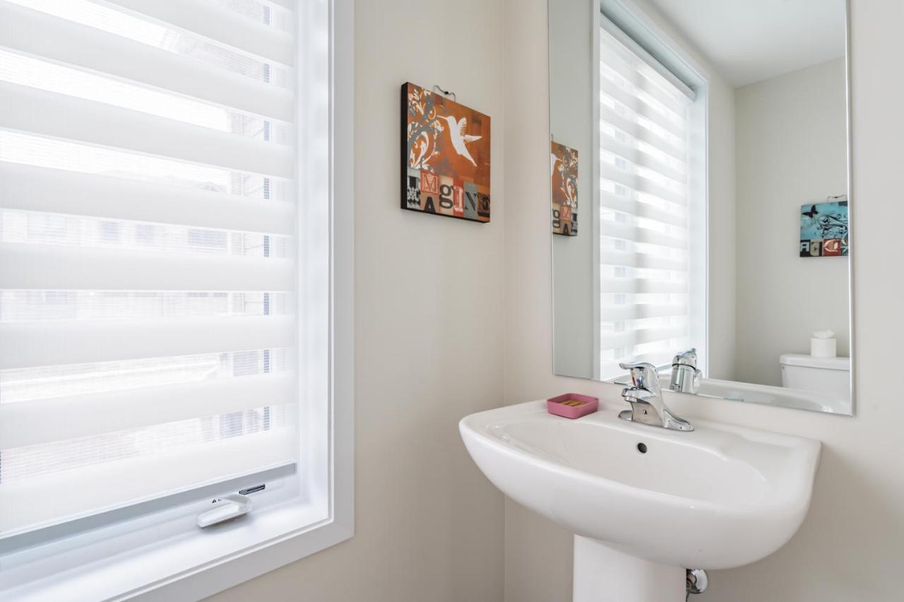 Luxury Townhouse Close To Fairview Casino In Niagara Fallsヴィラ エクステリア 写真