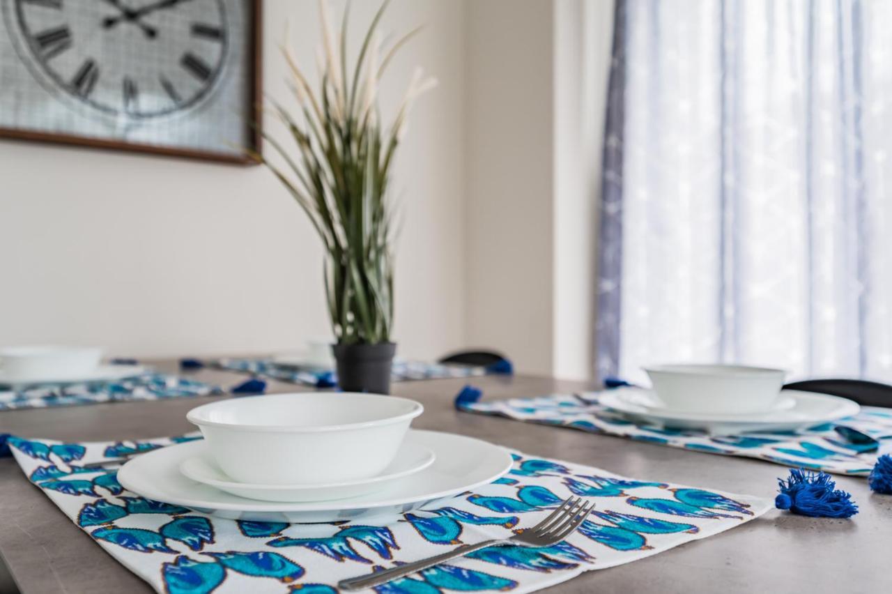 Luxury Townhouse Close To Fairview Casino In Niagara Fallsヴィラ エクステリア 写真