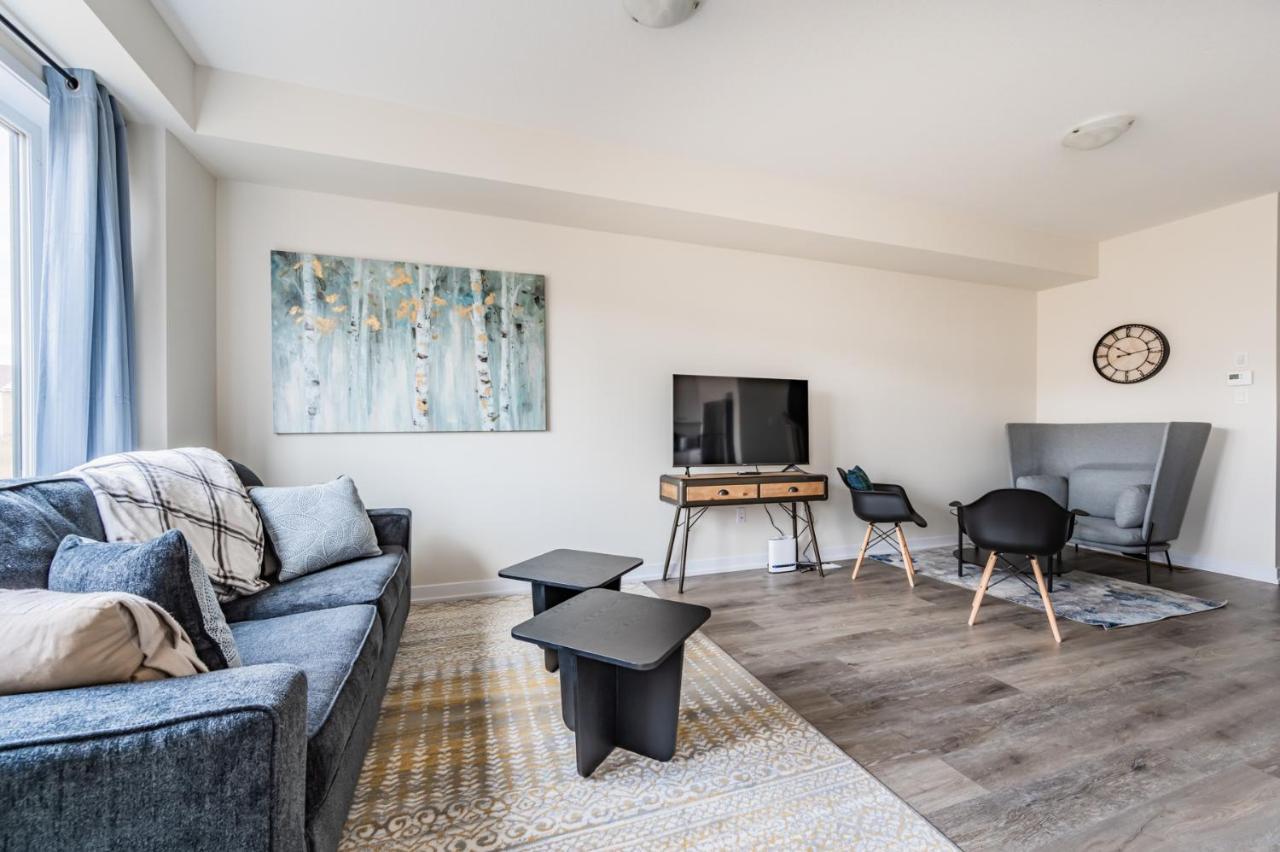 Luxury Townhouse Close To Fairview Casino In Niagara Fallsヴィラ エクステリア 写真
