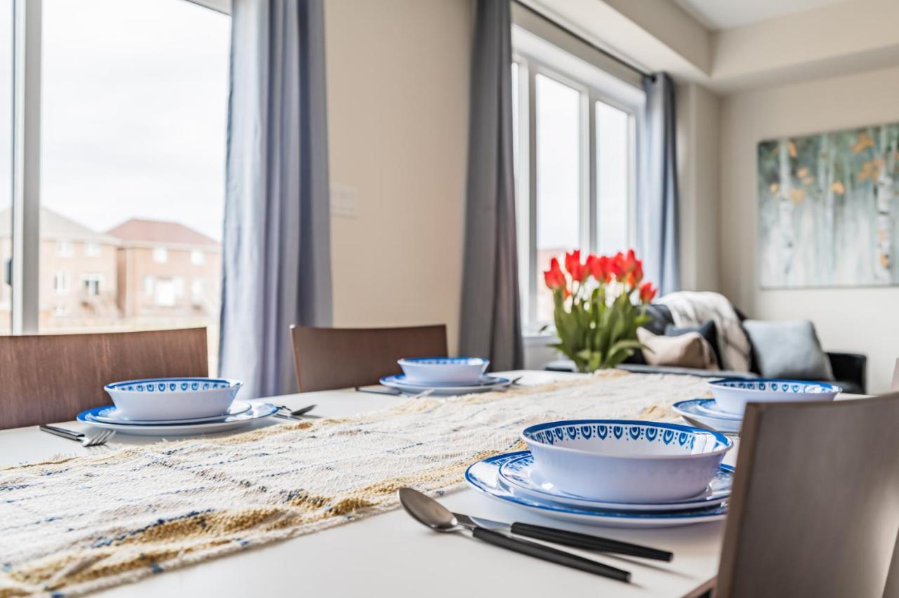 Luxury Townhouse Close To Fairview Casino In Niagara Fallsヴィラ エクステリア 写真