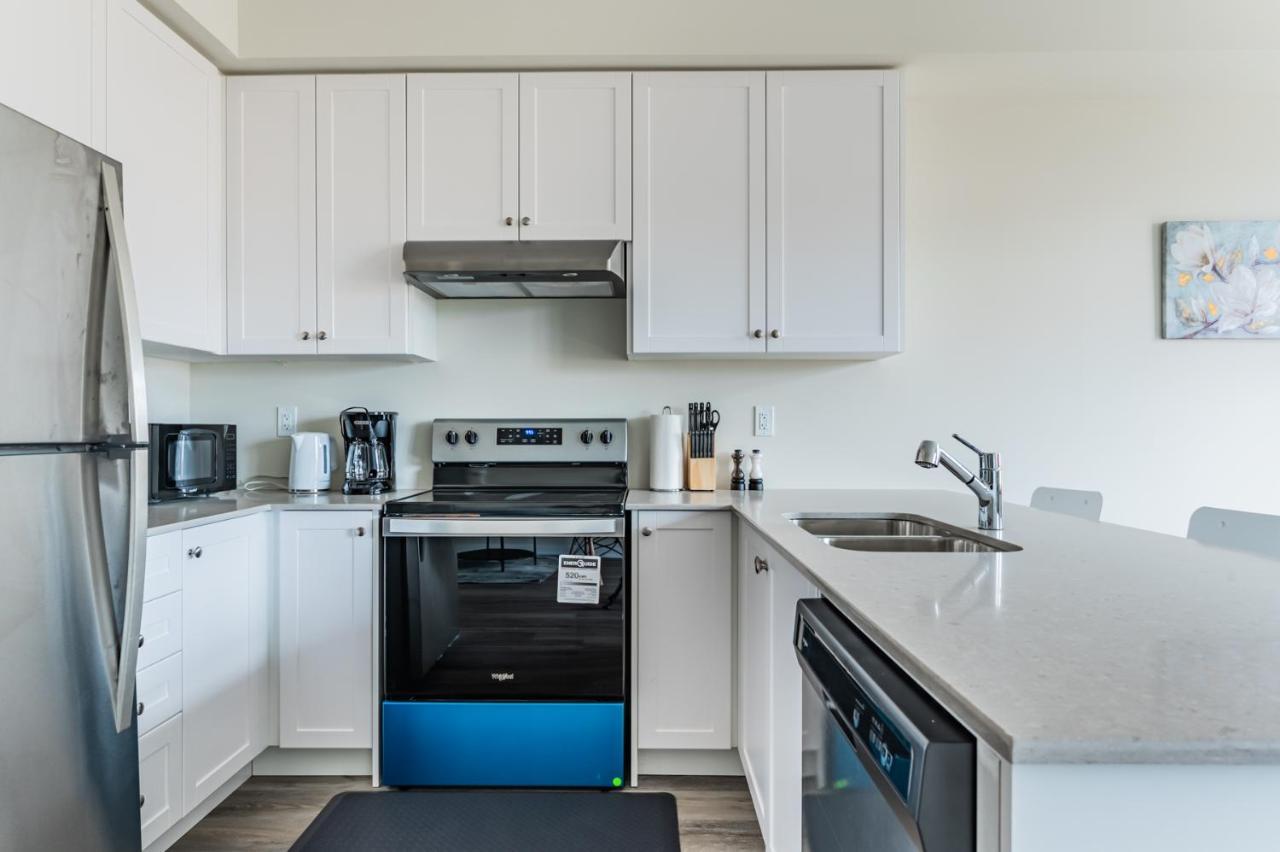 Luxury Townhouse Close To Fairview Casino In Niagara Fallsヴィラ エクステリア 写真