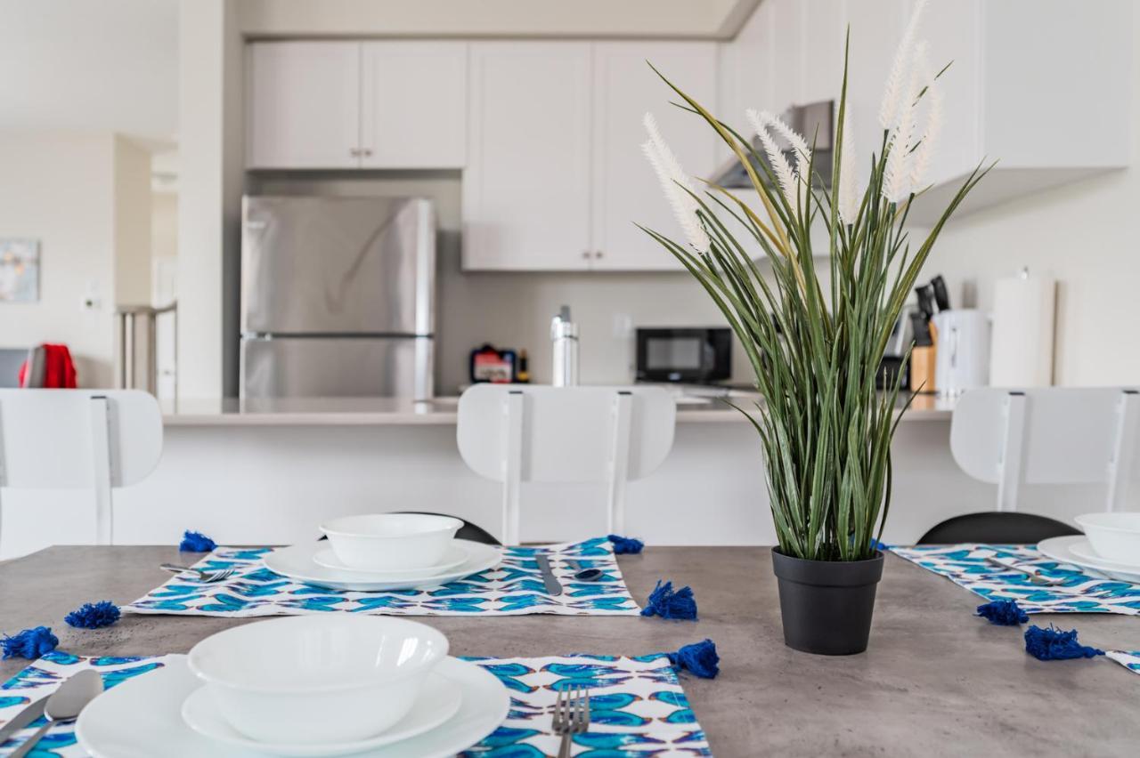 Luxury Townhouse Close To Fairview Casino In Niagara Fallsヴィラ エクステリア 写真